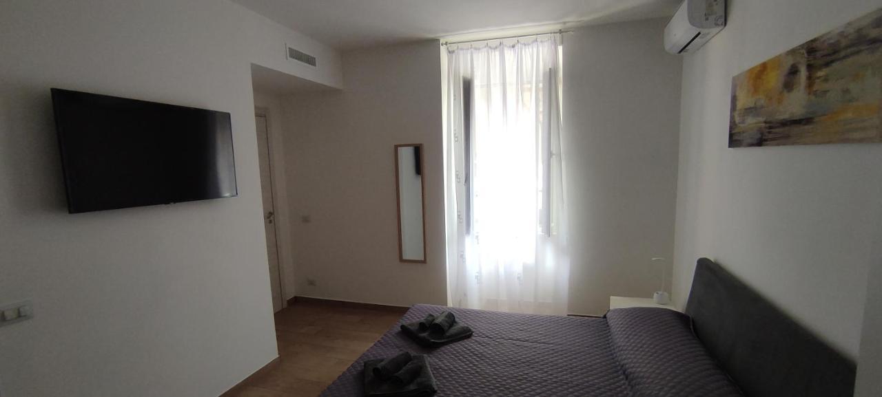 G21 Guest House โรม ภายนอก รูปภาพ