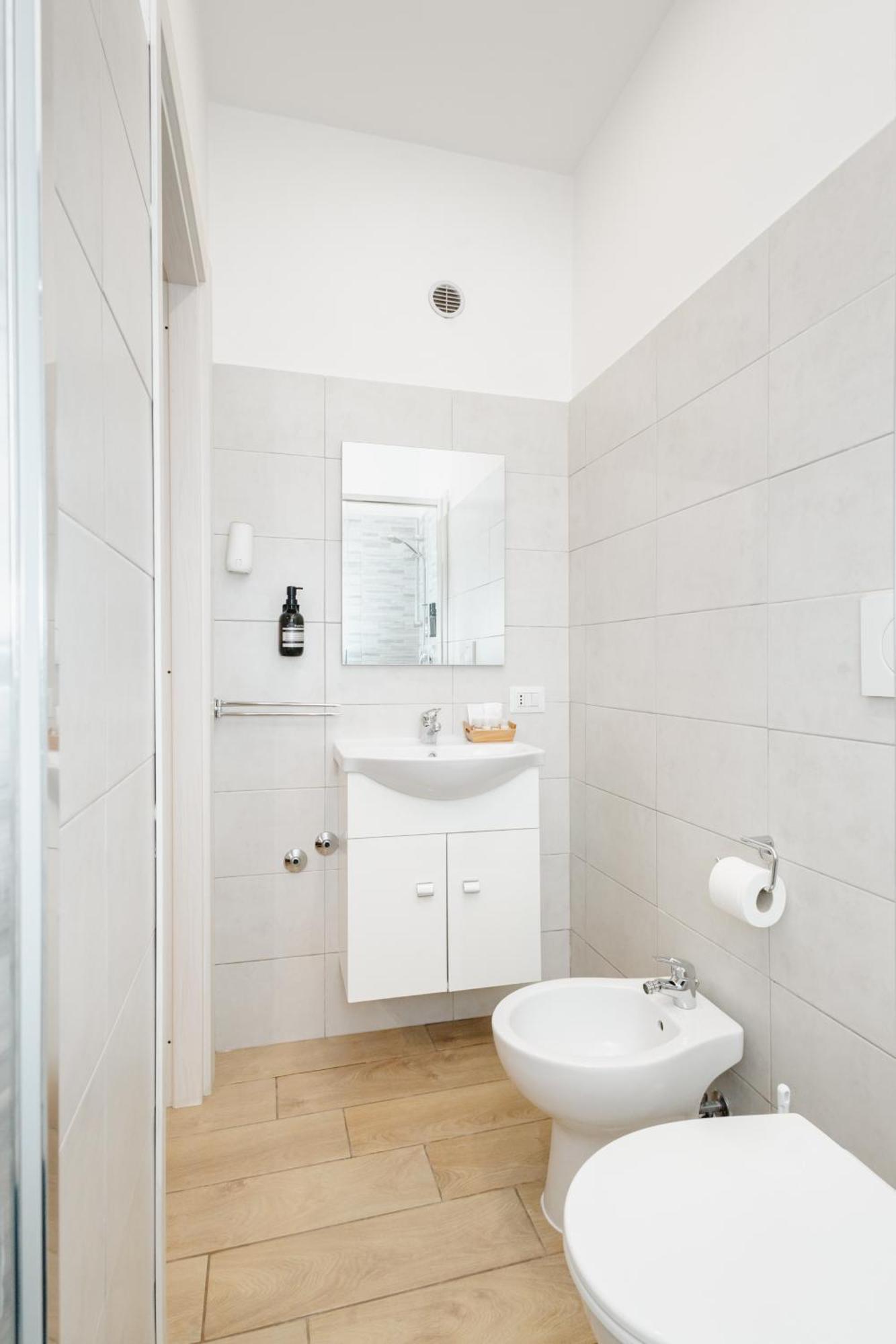 G21 Guest House โรม ภายนอก รูปภาพ